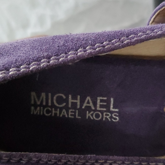 Shoes - Picture 5 of 5